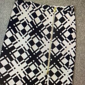 Talbots Black and White Geometric Zip-Front Pencil Skirt